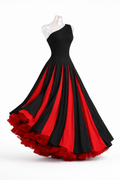 Sete Saias: vestido longo assimétrico bicolor com renda guipir bordada e pedraria